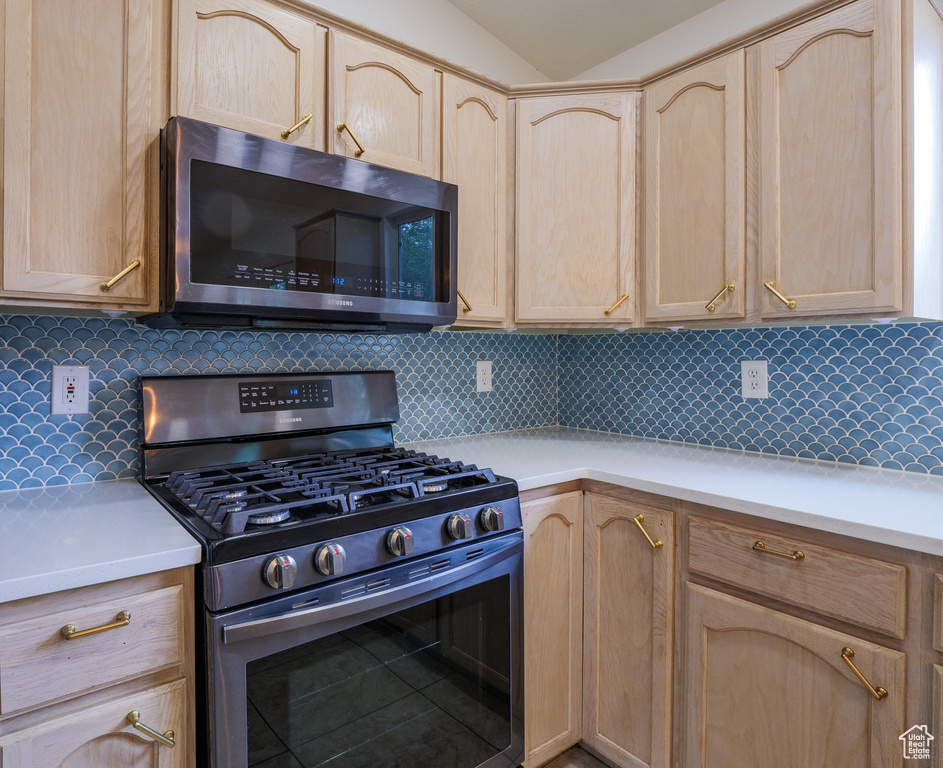 209 COUNTRY CLUB DR Stansbury Park, UT 84074