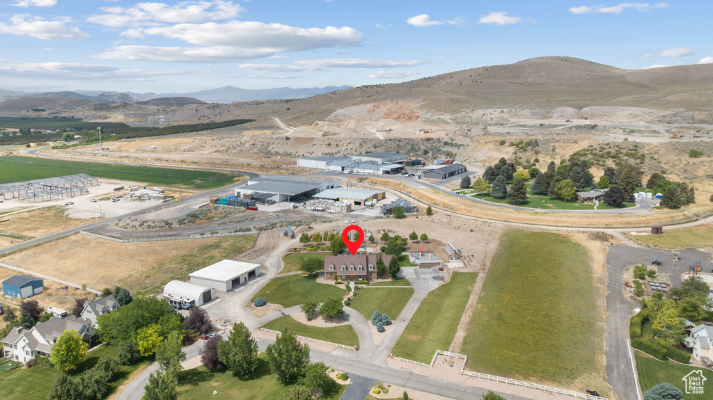 View of property location featuring mountains