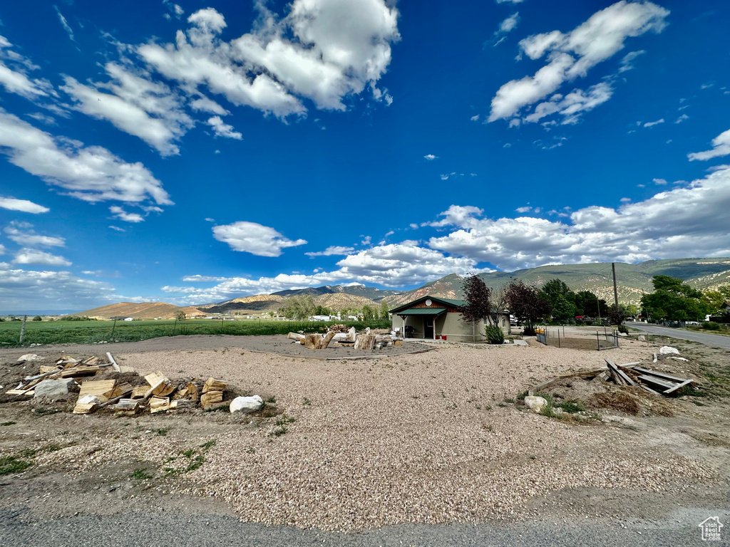 View of yard with a mountain view