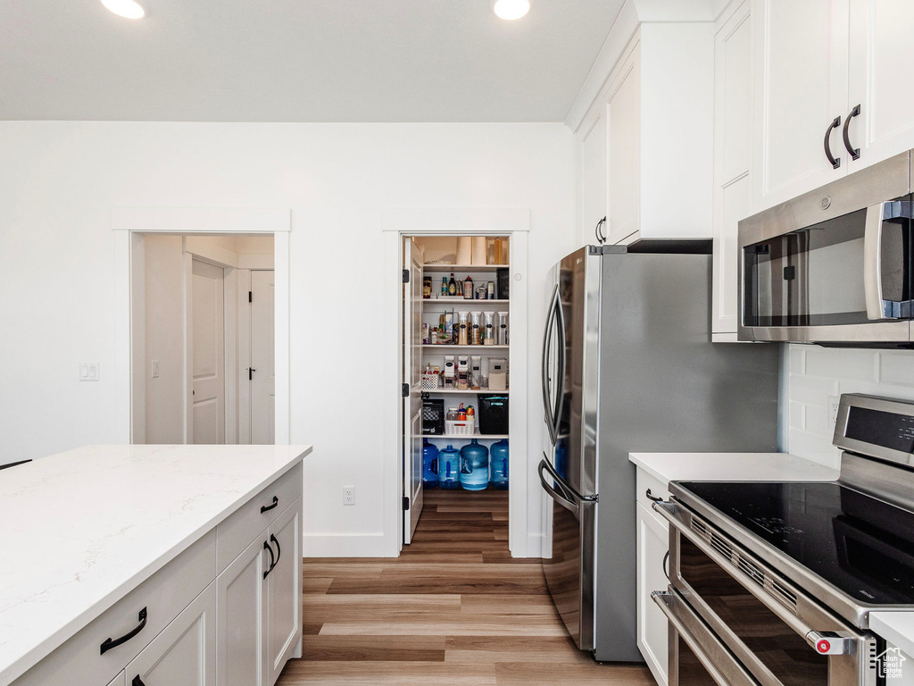 374 W ROPELATO DR Nibley, UT 84321