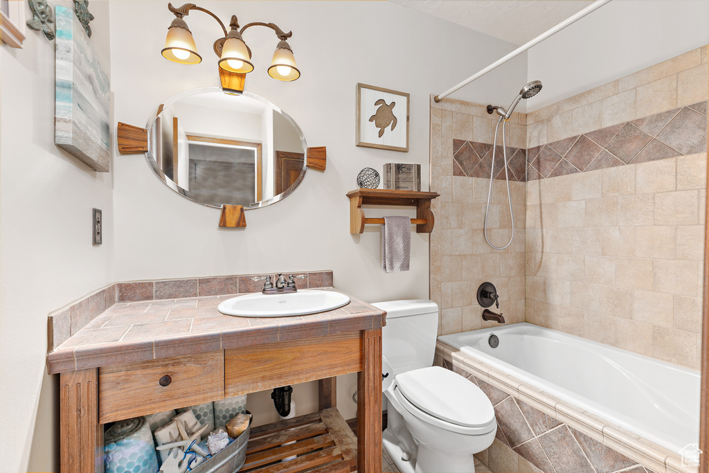 7159 S ANGELSEA DR West Jordan, UT 84084