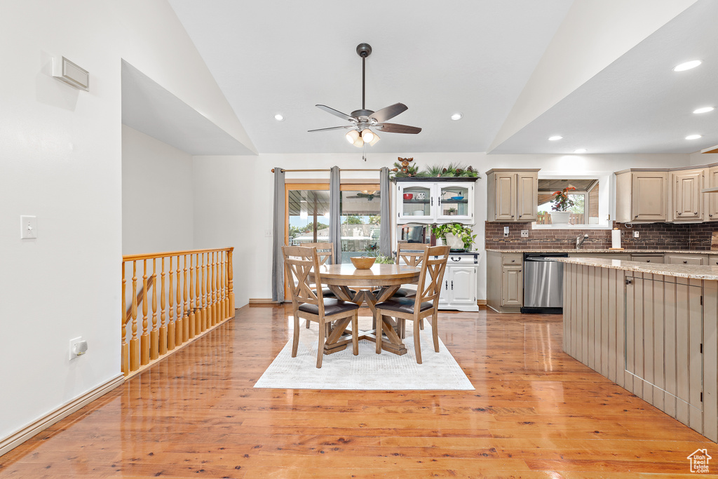 7159 S ANGELSEA DR West Jordan, UT 84084