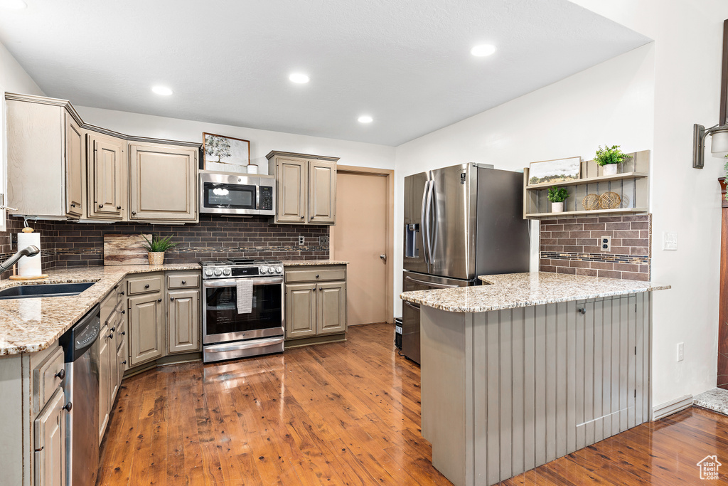 7159 S ANGELSEA DR West Jordan, UT 84084