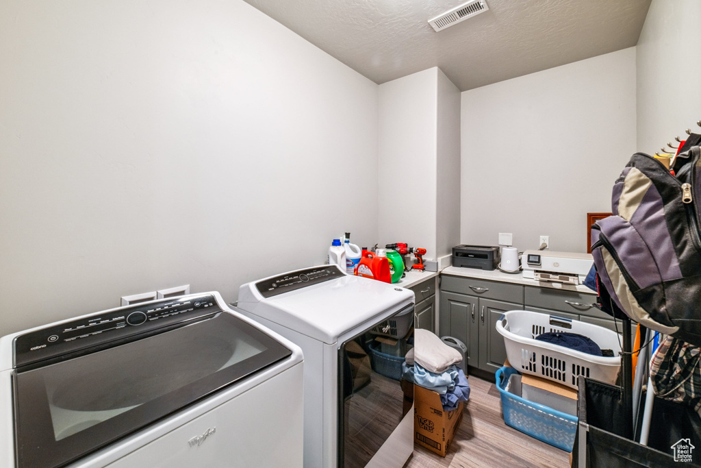 3245 S BRONCO DR Washington, UT 84780