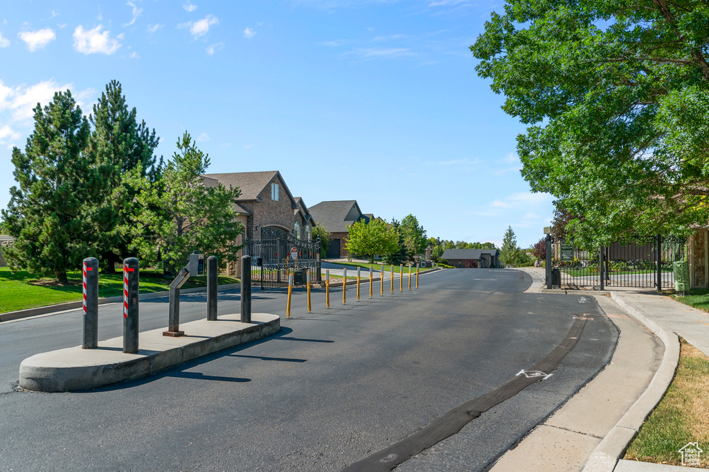 10227 MYSTIC BROOK WAY South Jordan, UT 84095