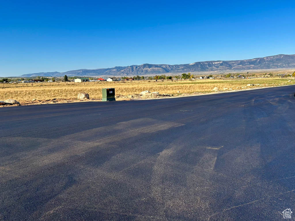 8289 E 15730 N Spring City, UT 84662