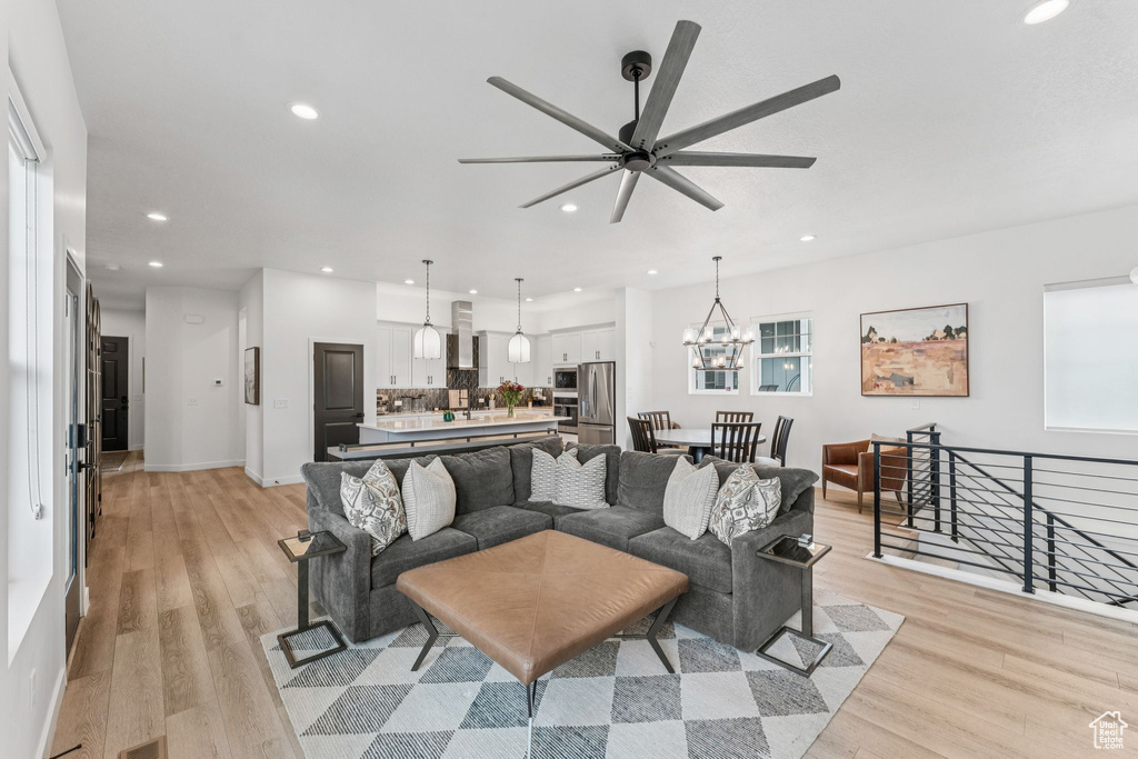 6424 W SUGAR CANE DR South Jordan, UT 84009