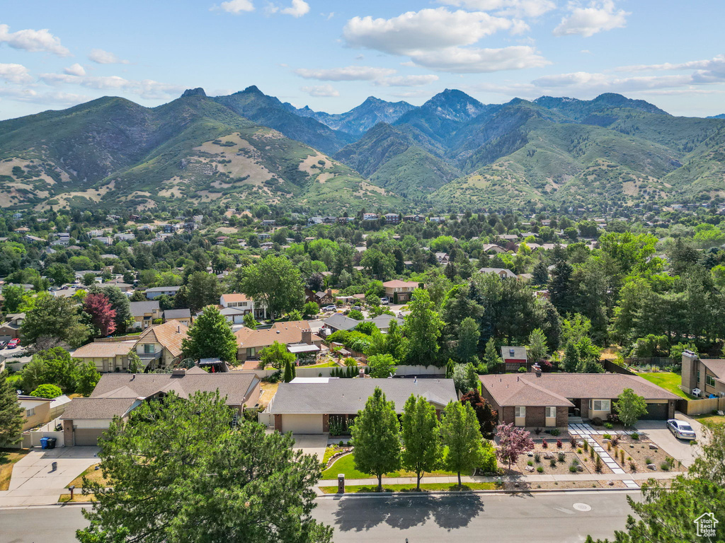 8711 S RUSTLER RD Cottonwood Heights, UT 84093