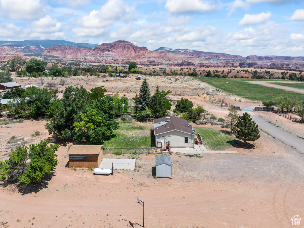 275 N 100 EAST ST Torrey, UT 84775