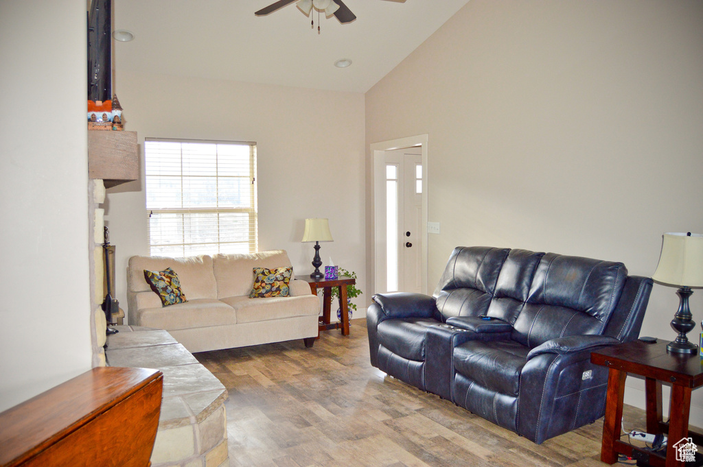 2072 S SWEETWATER PARKWAY PARK #33 Garden City, UT 84028