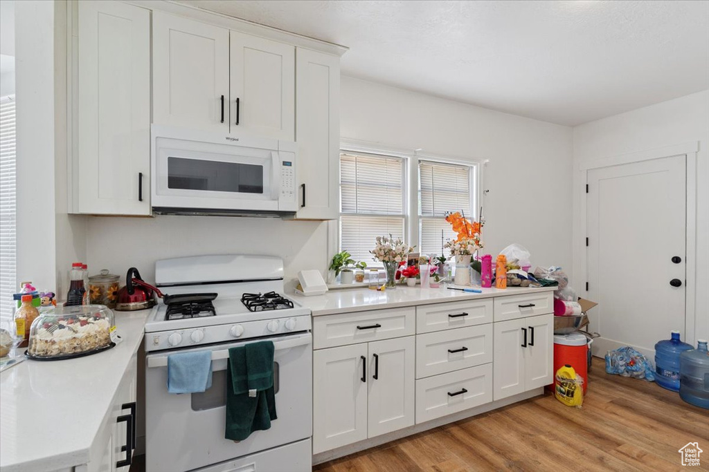 220 E GREENWOOD AVE Midvale, UT 84047