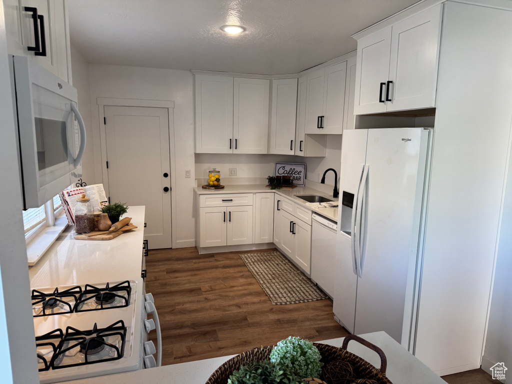 Photo 4 for MLS #2096334 at 220 E Greenwood Ave