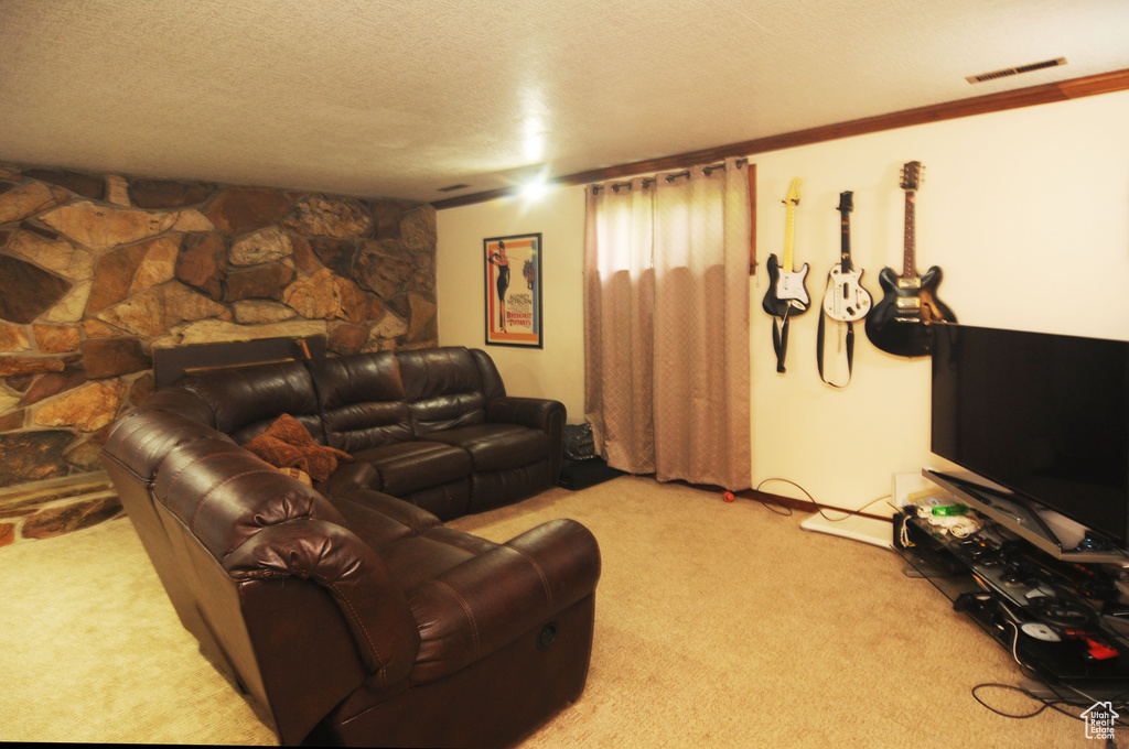 136 E 700 S Farmington, UT 84025