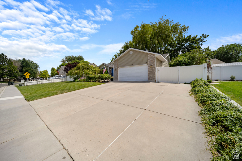 5149 W VILLAGE WOOD DR West Valley City, UT 84120
