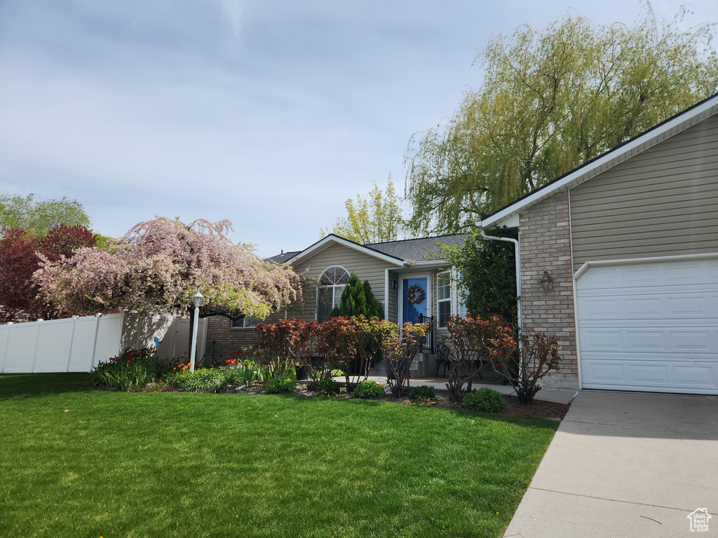 5149 W VILLAGE WOOD DR West Valley City, UT 84120