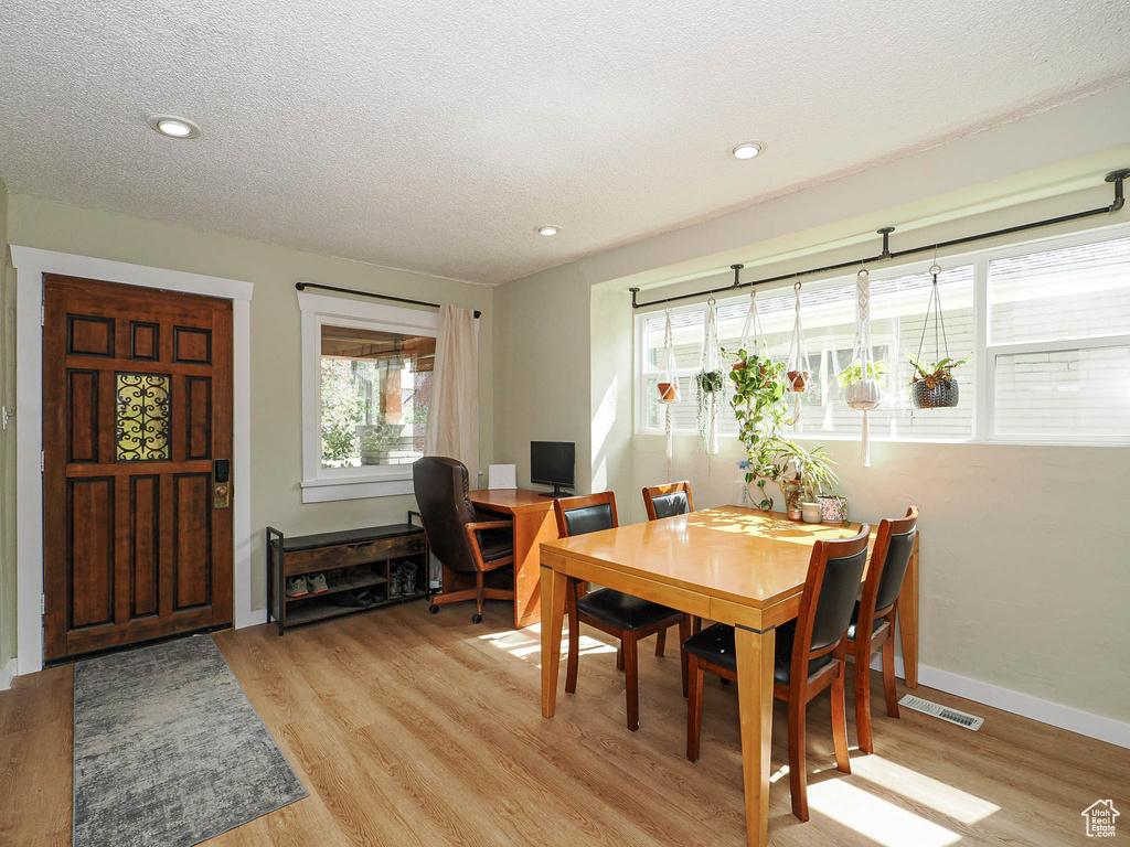 320 E HOLLYWOOD AVE Salt Lake City, UT 84115