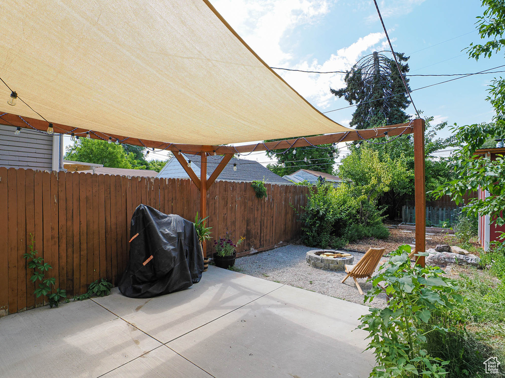 320 E HOLLYWOOD AVE Salt Lake City, UT 84115