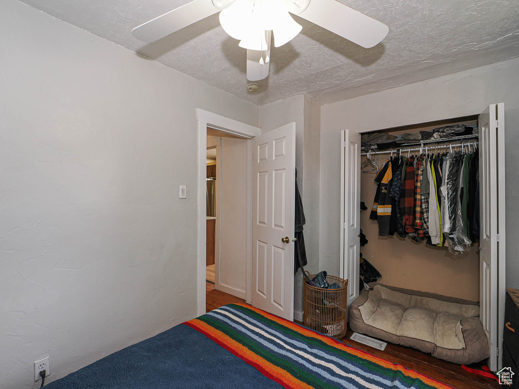 320 E HOLLYWOOD AVE Salt Lake City, UT 84115