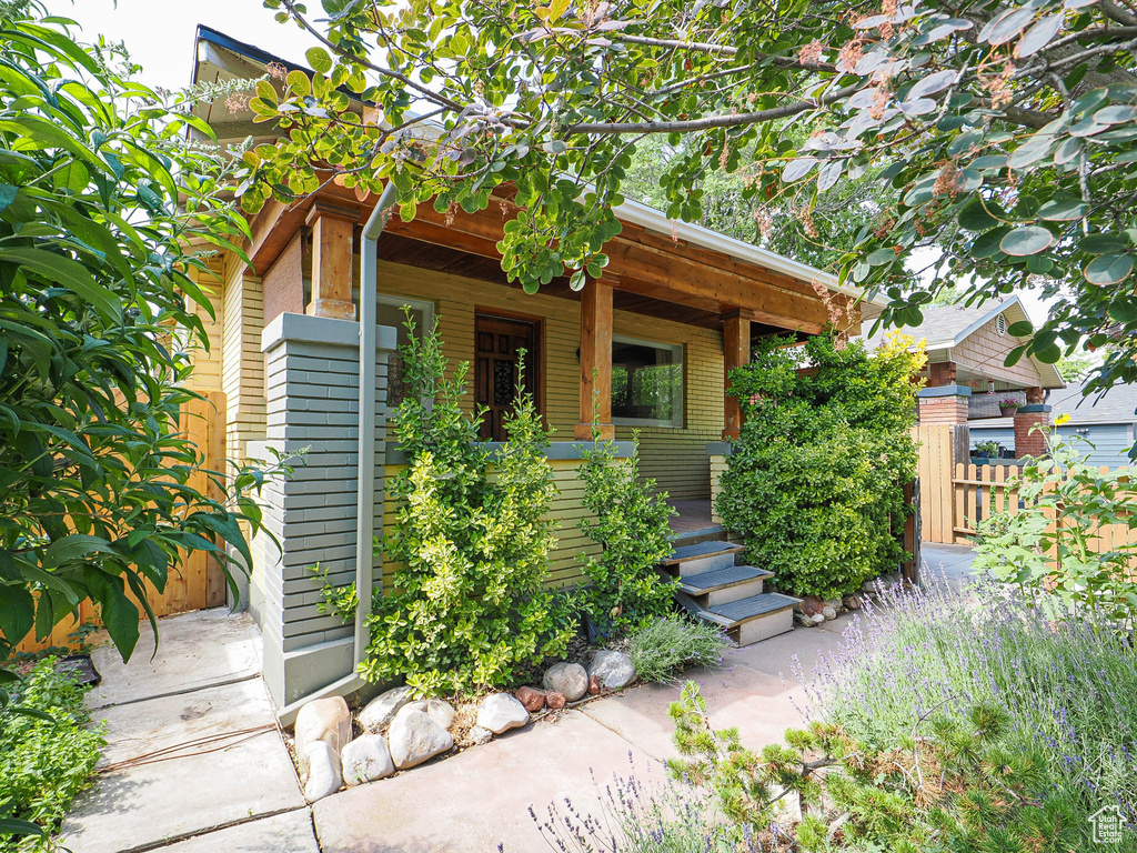 320 E HOLLYWOOD AVE Salt Lake City, UT 84115