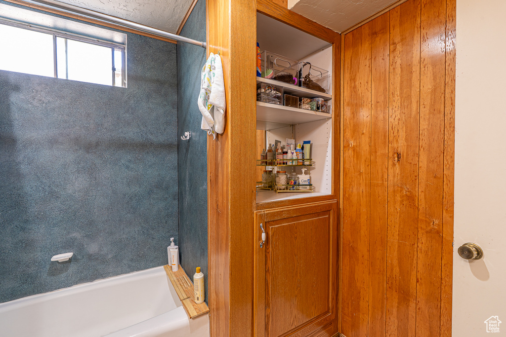 View of full bathroom