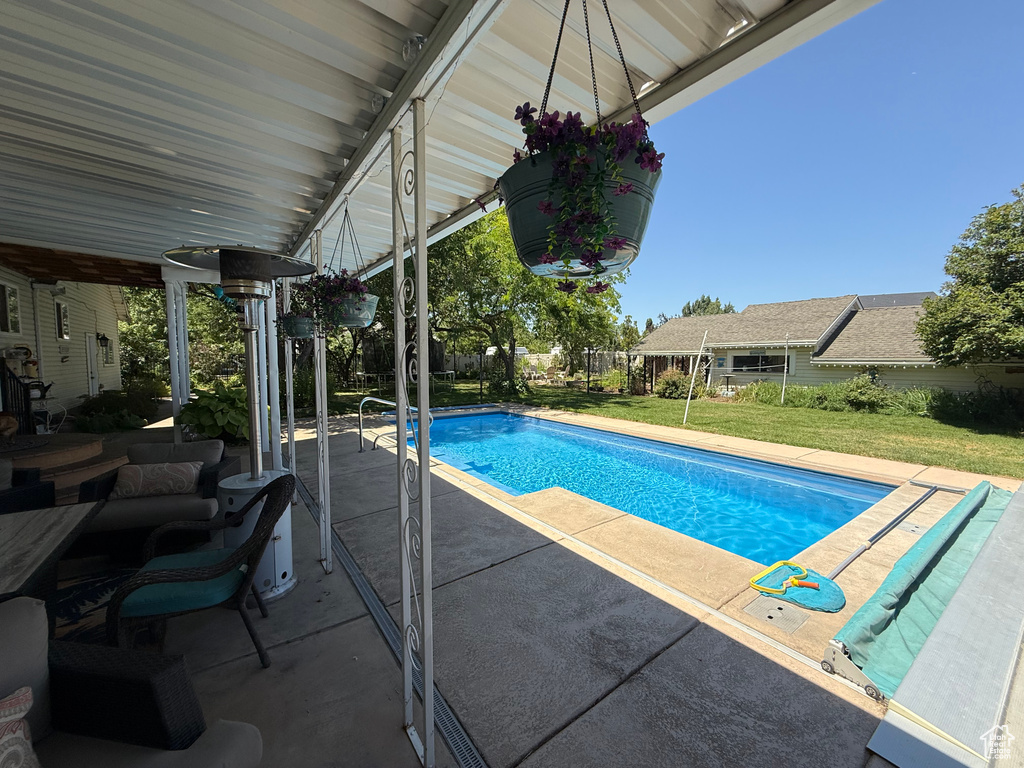 2484 W GORDON AVE Layton, UT 84041