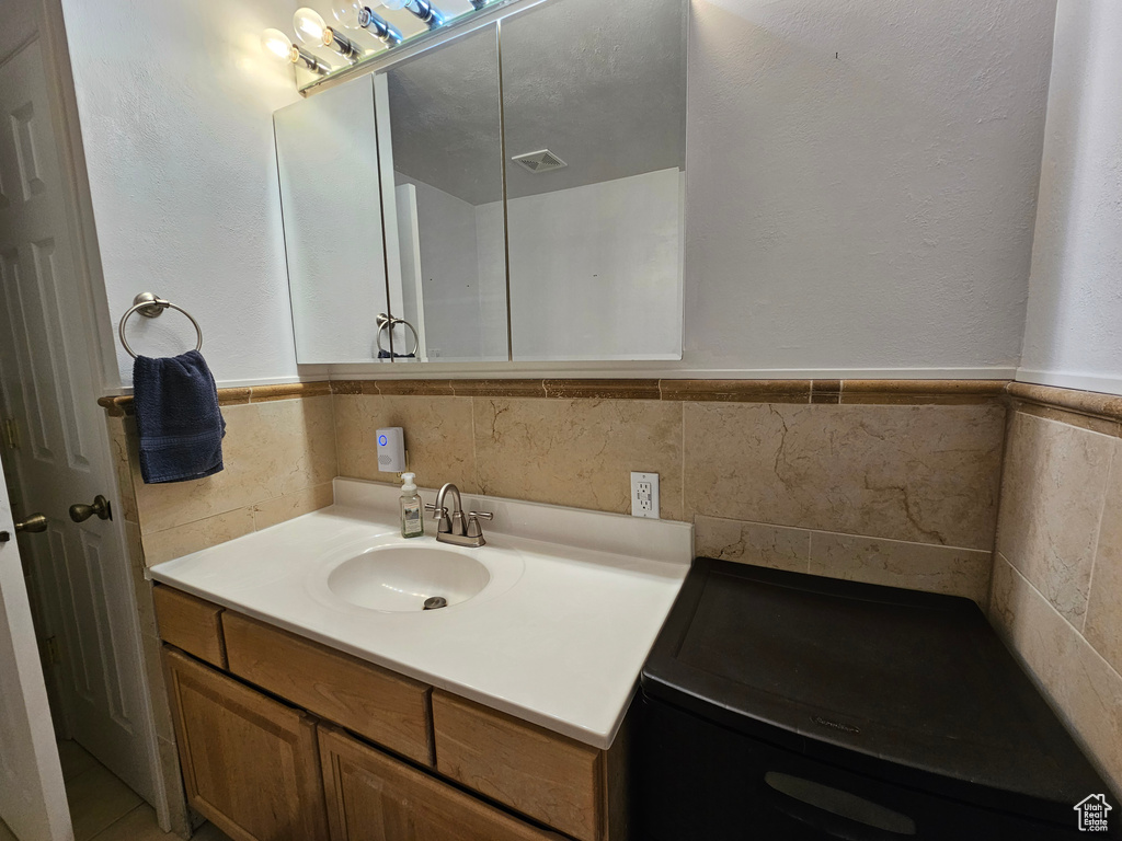 Photo 25 for MLS #2096359 at 217 Wilkins