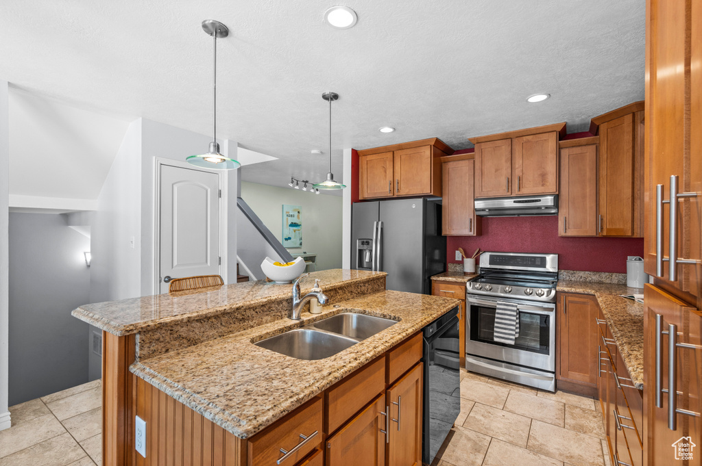 5753 S PARK PLACE Holladay, UT 84121