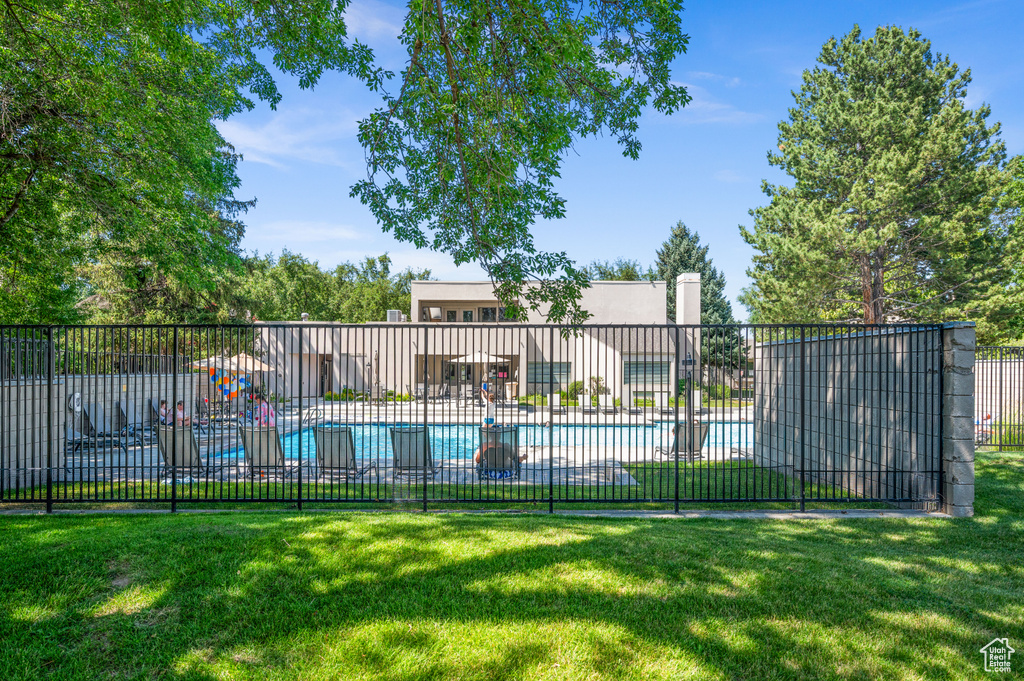 5753 S PARK PLACE Holladay, UT 84121