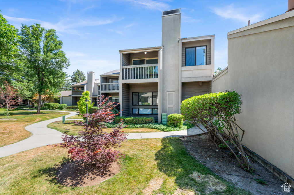 5753 S PARK PLACE Holladay, UT 84121