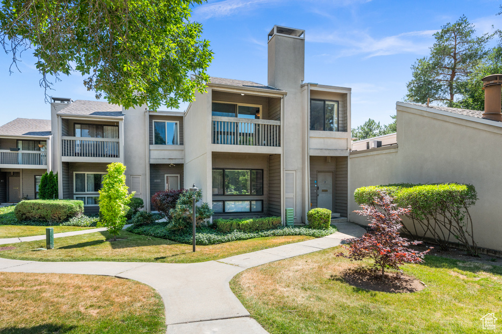 5753 S PARK PLACE Holladay, UT 84121