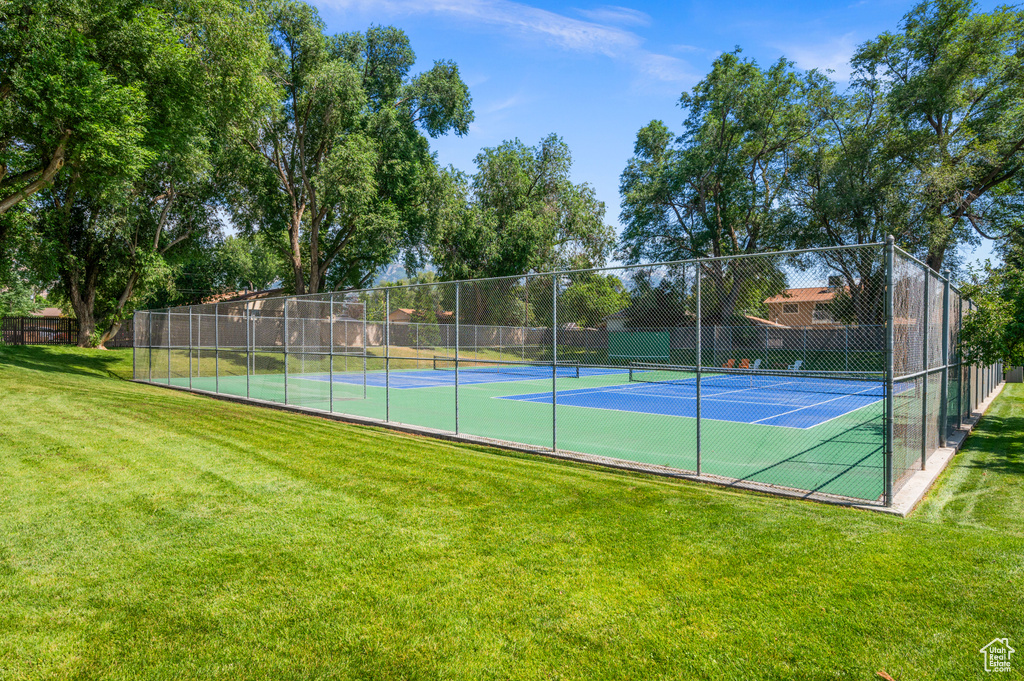 5753 S PARK PLACE Holladay, UT 84121