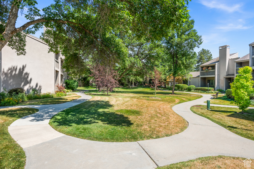 5753 S PARK PLACE Holladay, UT 84121