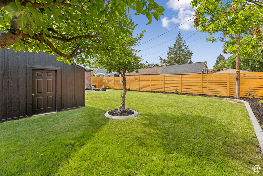 2487 S BEVERLY ST Salt Lake City, UT 84106