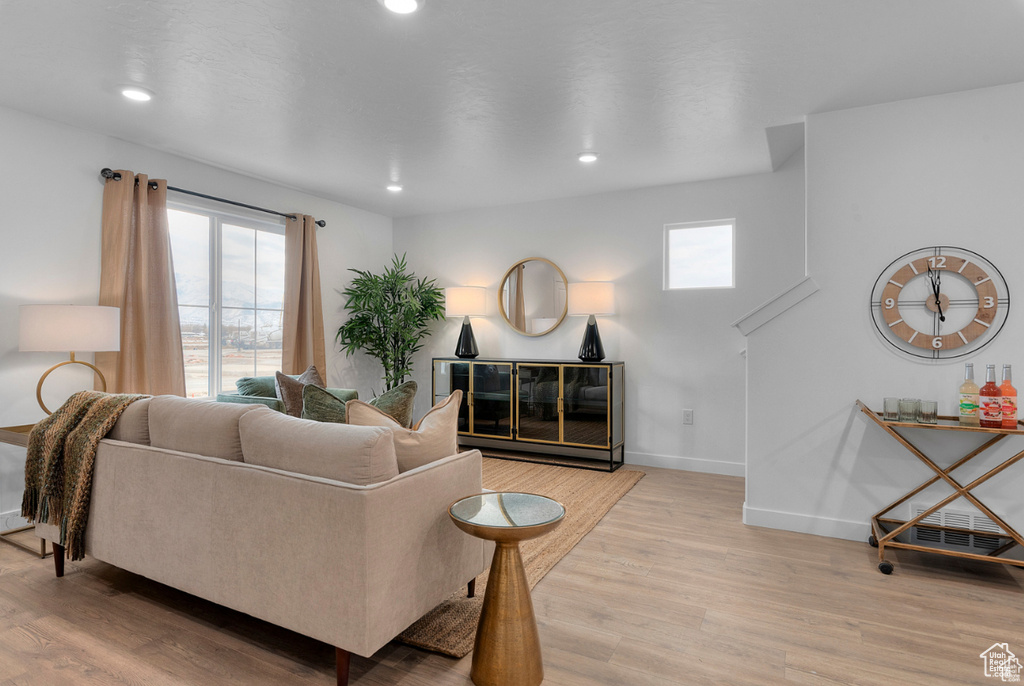 4591 N MCKECHNIE WAY #1124 Lehi, UT 84043