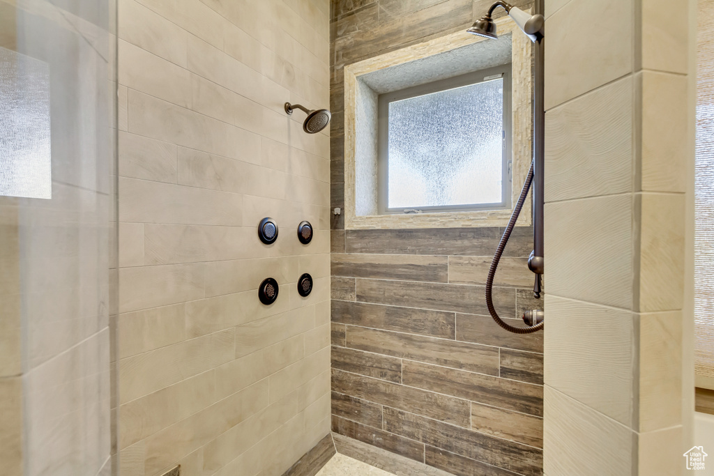 Bathroom with a tile shower