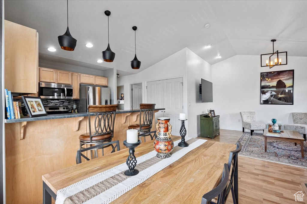 1049 W ALLINGTON DR North Salt Lake, UT 84054
