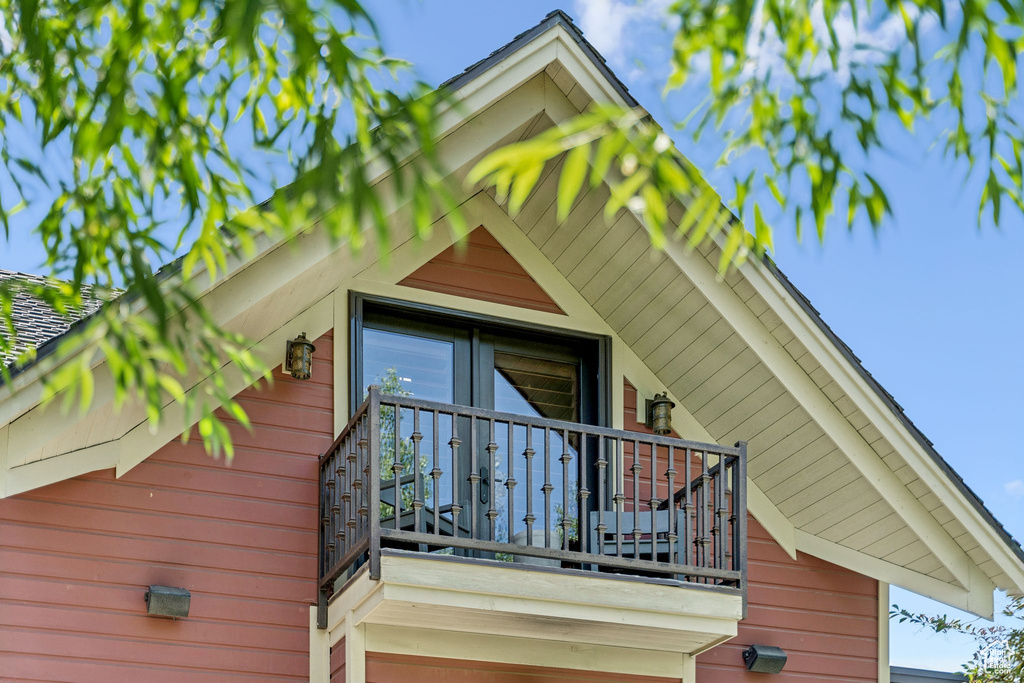 View of side of property
