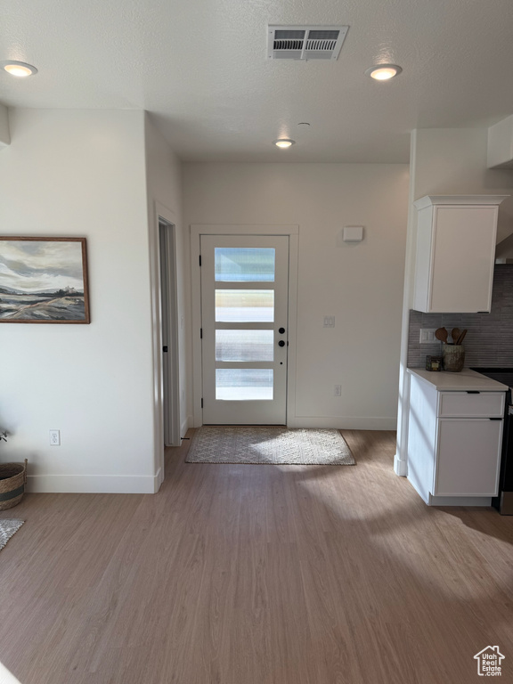 Photo 5 for MLS #2096412 at 5824 N Jeeder Dr #70