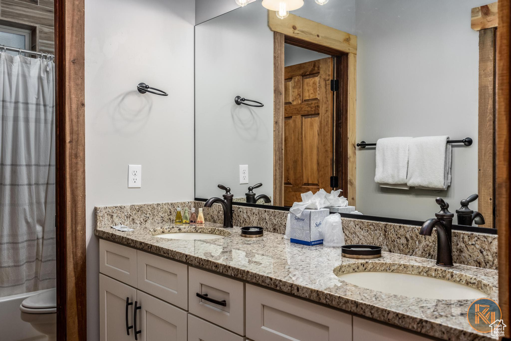 7590 W PEACHES LN #202 Mount Carmel, UT 84755