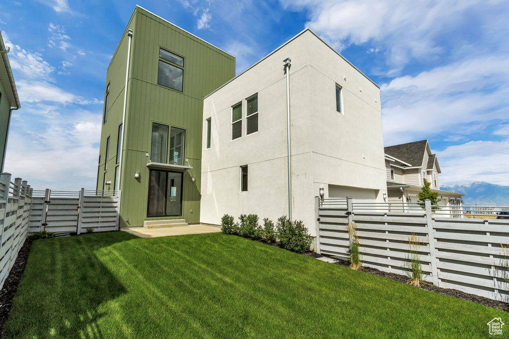 6713 W LAKE AVE #122 South Jordan, UT 84009