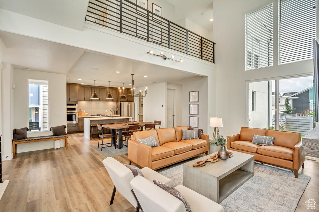 6713 W LAKE AVE #122 South Jordan, UT 84009