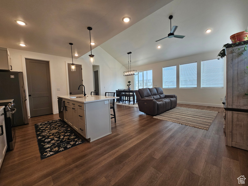964 E 50 S Santaquin, UT 84655
