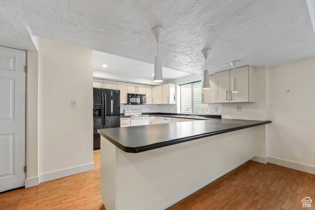 9448 S LADY DOVE LN South Jordan, UT 84095