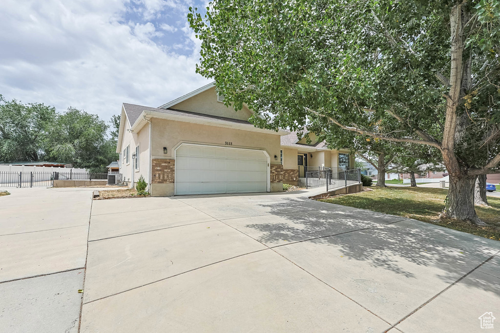 9448 S LADY DOVE LN South Jordan, UT 84095