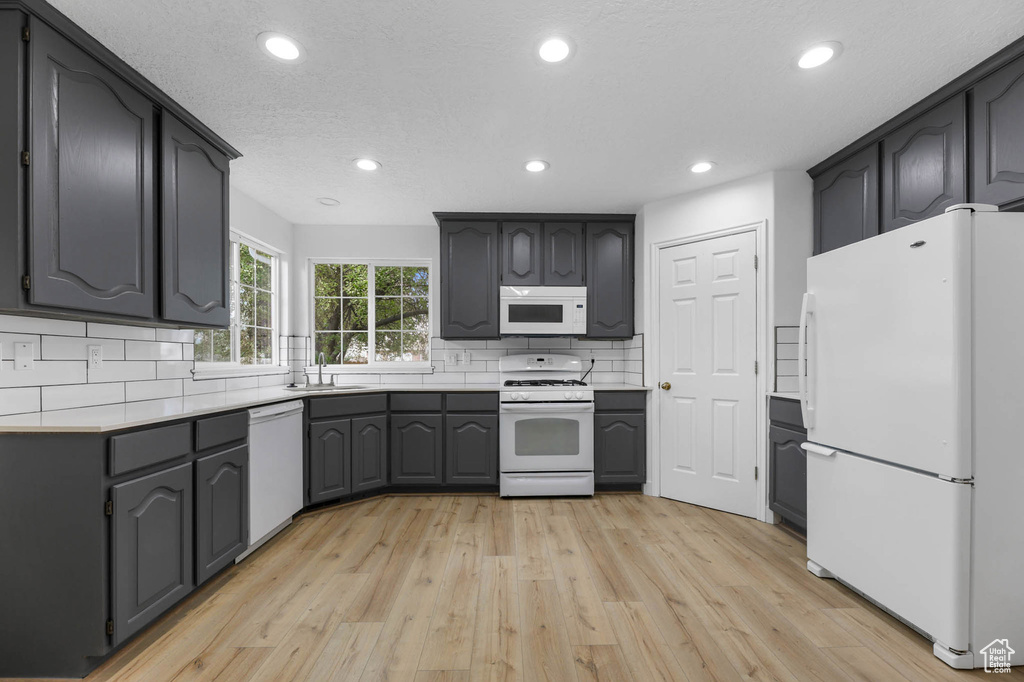 9448 S LADY DOVE LN South Jordan, UT 84095
