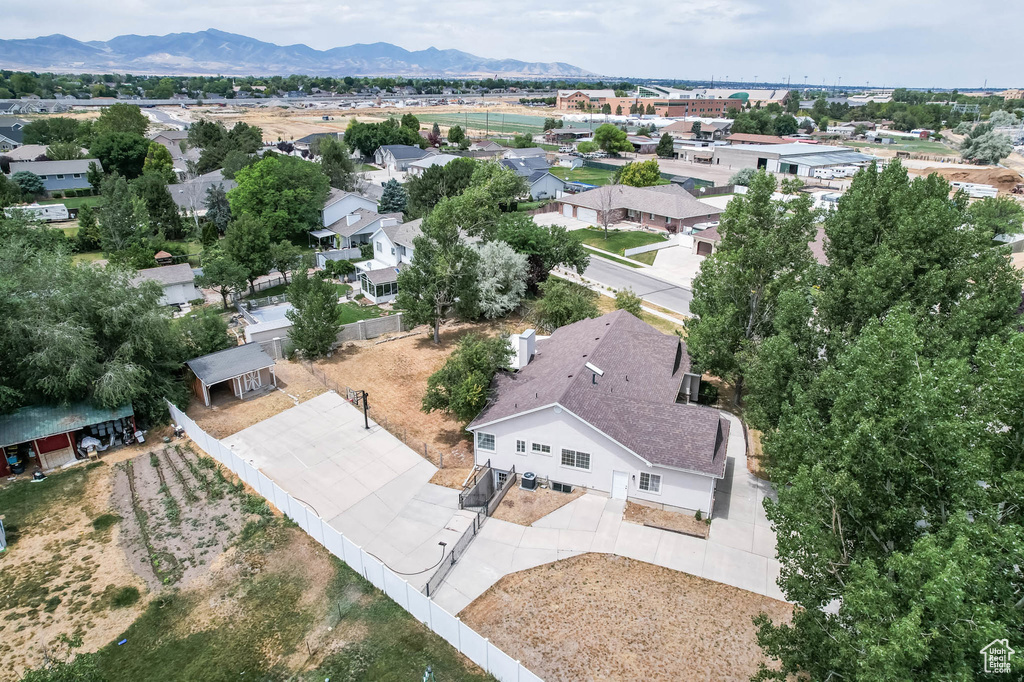 9448 S LADY DOVE LN South Jordan, UT 84095