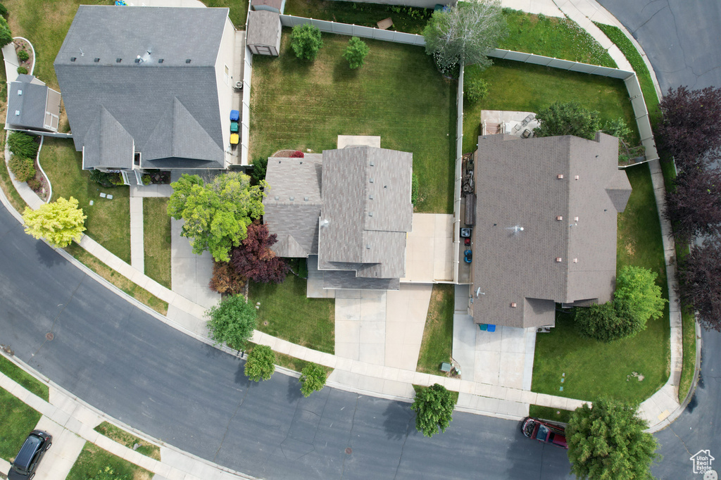 Aerial view of property and surrounding area