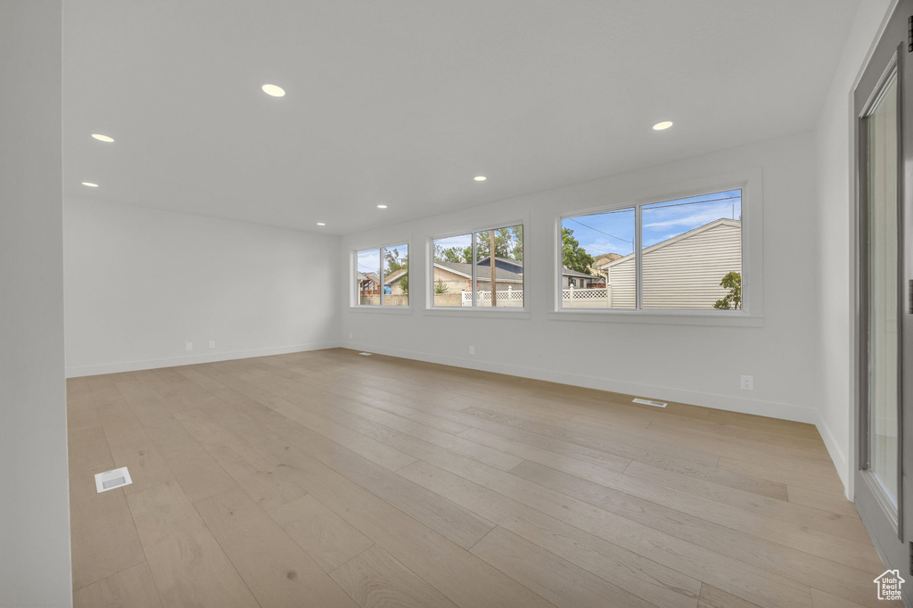 2965 S HARTFORD ST Salt Lake City, UT 84106