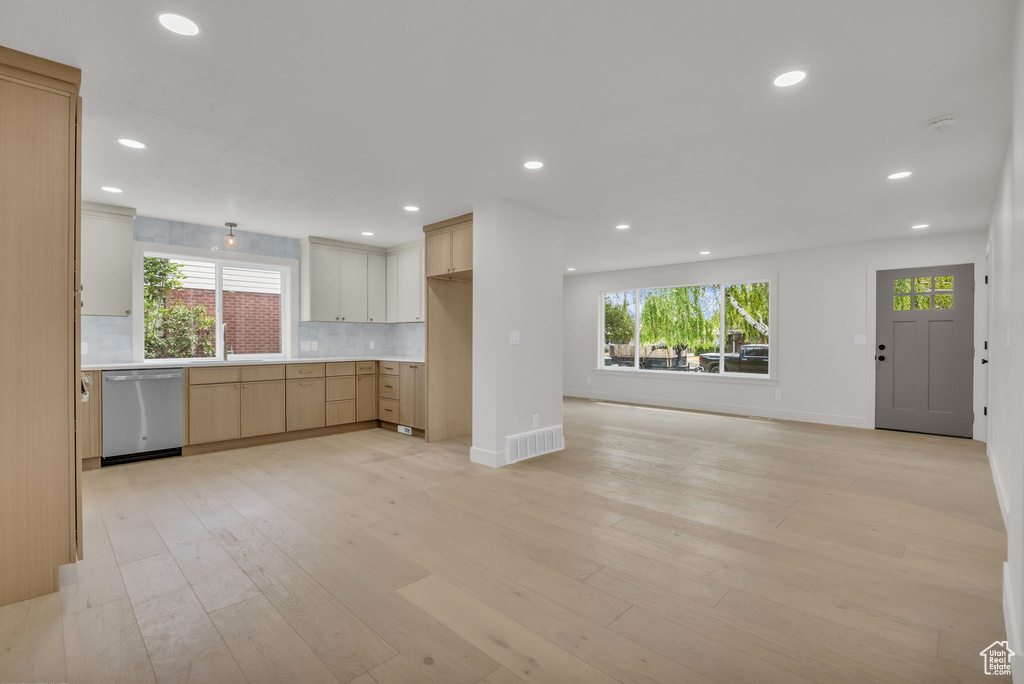 2965 S HARTFORD ST Salt Lake City, UT 84106