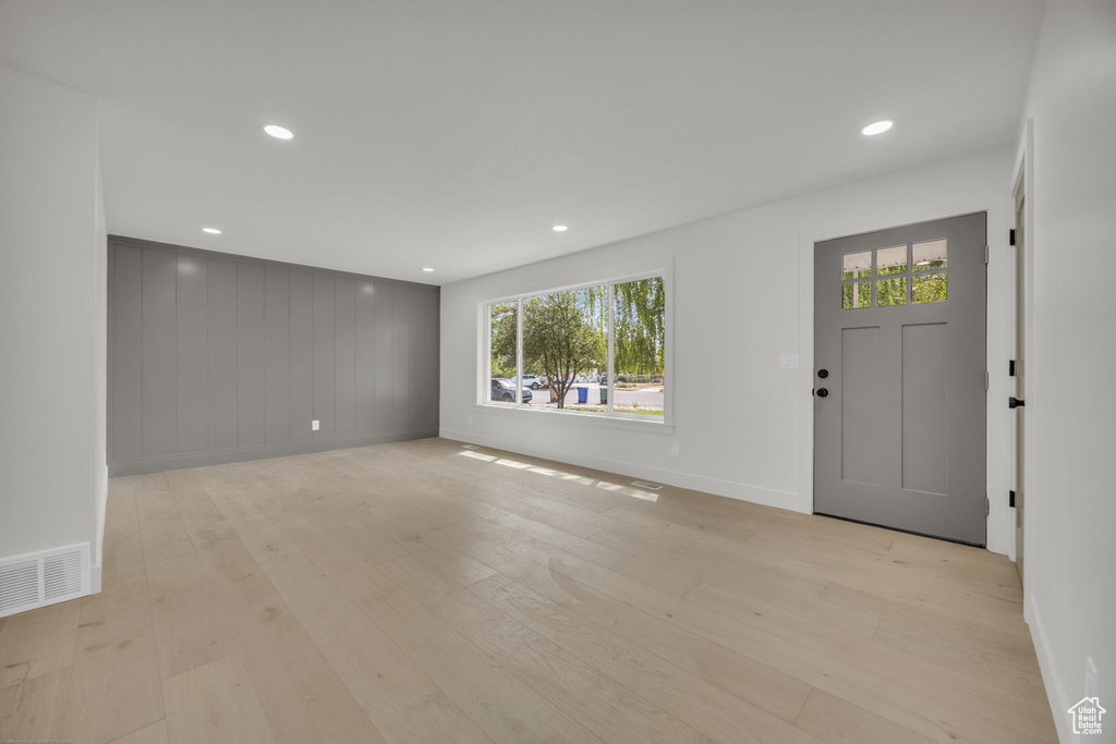 2965 S HARTFORD ST Salt Lake City, UT 84106